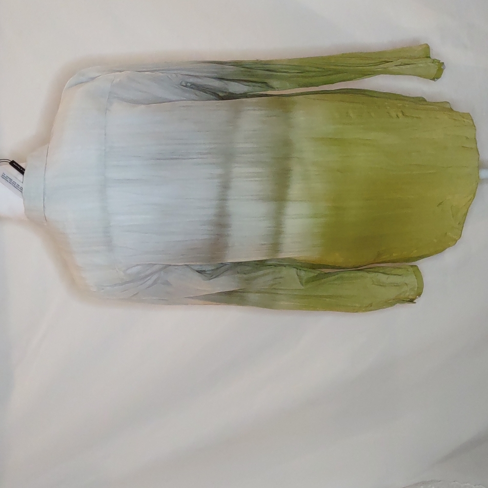 Elie Tahari Tie Dye gray green light weigh blouse, top Button Down Long Sleeve - Picture 4 of 11